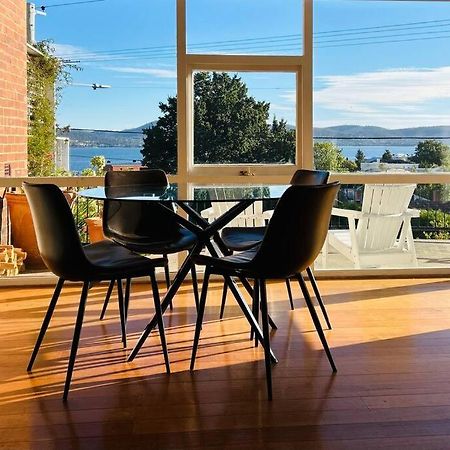 The Tassie - Luxury With Panoramic Water Views Villa Hobart Bagian luar foto